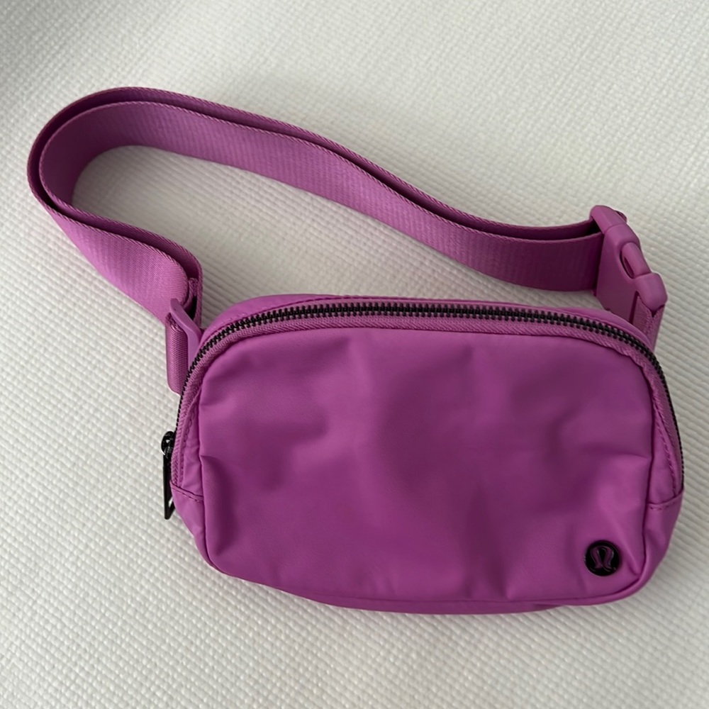 Lululemon Fanny pack